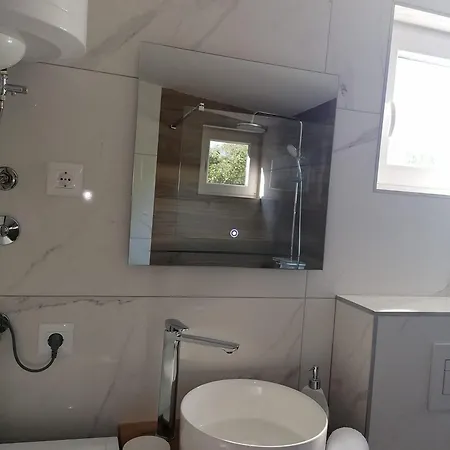 With Parking Spaces Konjevrate, Krka - 23231 * Unesic