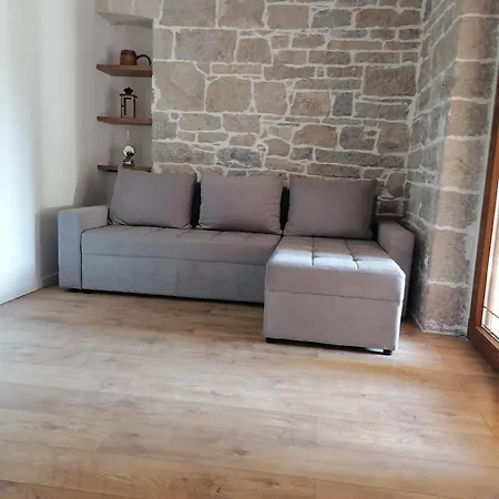 דירה With Parking Spaces Konjevrate, Krka - 23231 *